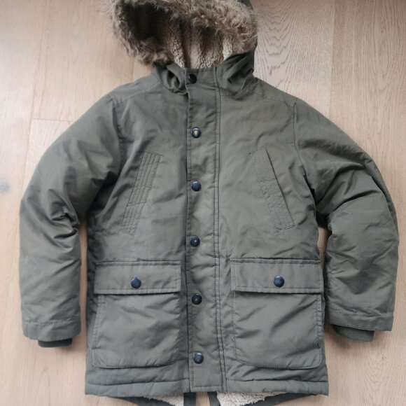 Boys winter jacket size S (6-7) - Picture 1 of 9